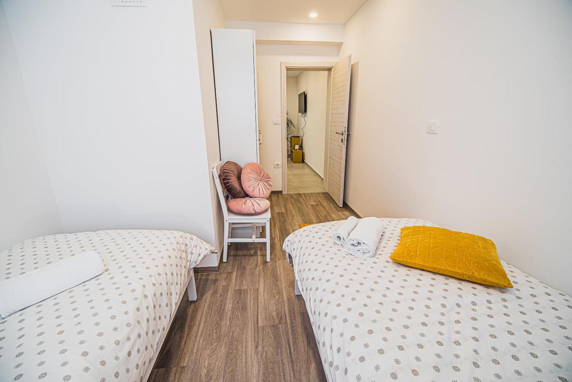 Gotar Apartment With Garden 科巴里德 外观 照片